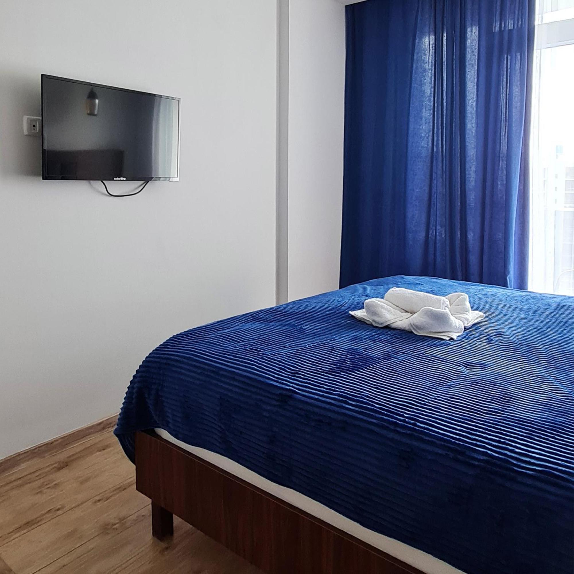 Cozy Sea View Queen Bed Studio#2 Free Wi-fi Washer Balcony Bidet דירה